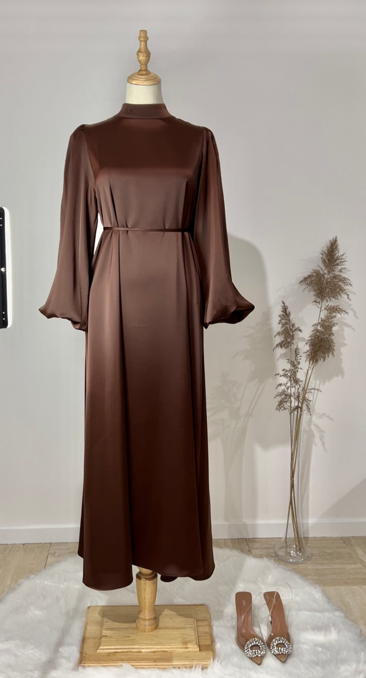 Robe satinée